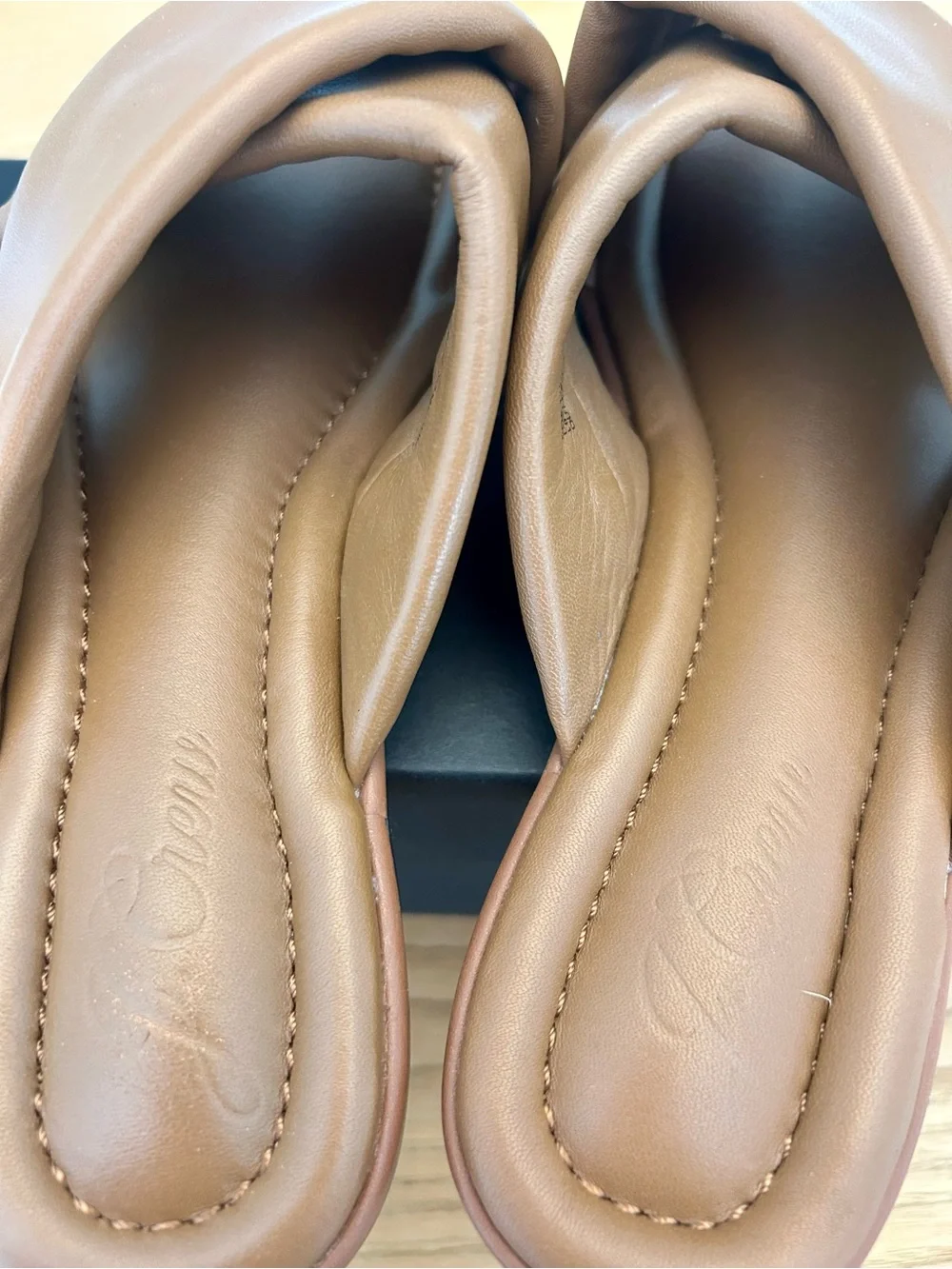 J. Crew Menorca padded cross-strap sandals in leather. Size 8.
